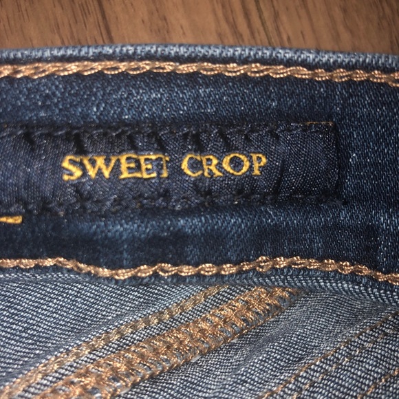 LUCKY BRAND SWEET MID RISE CROP JEANS size 4 - Picture 9 of 9